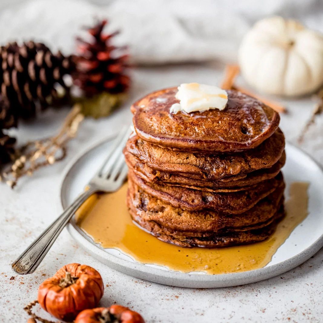 Gingerbread Pancakes with Chicken Sausage Links (Delivered: December 14)